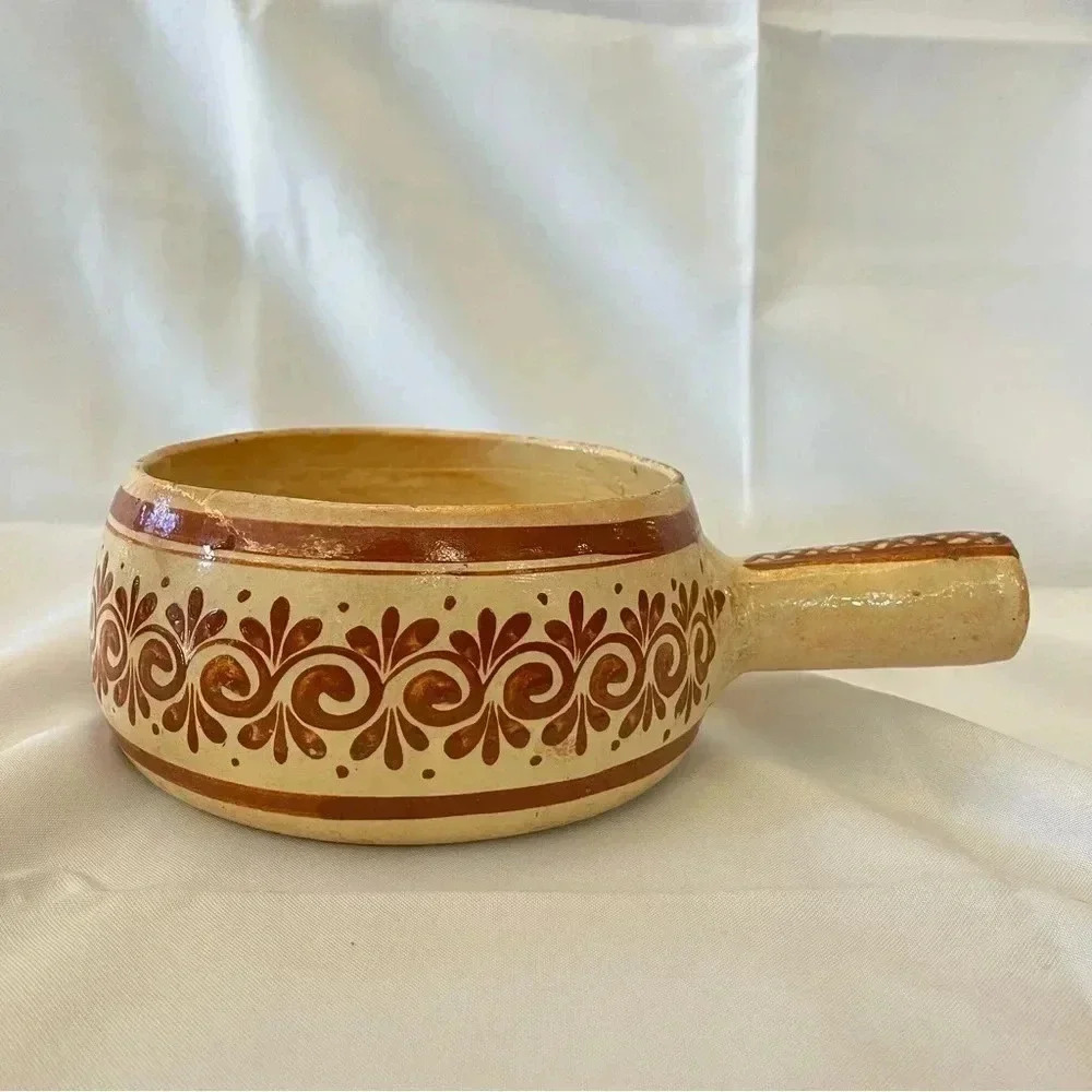 Vintage Mexican Cookware/Decor Ceramic Pottery w/ Handle